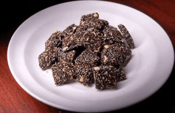 Traditional Black Sesame Candy – Black Ellu Mittai